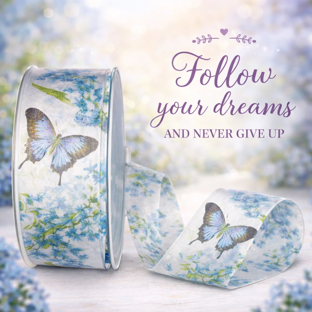 Taftová stuha Blue Butterfly Meadow 40mm × 20m – průsvitná, motýlí potisk